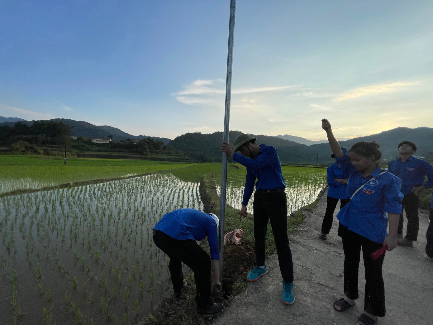 Ảnh: Khoa Quản Lý - Luật Kinh Tế TUEBA Ảnh: Khoa Quản Lý - Luật Kinh Tế TUEBA