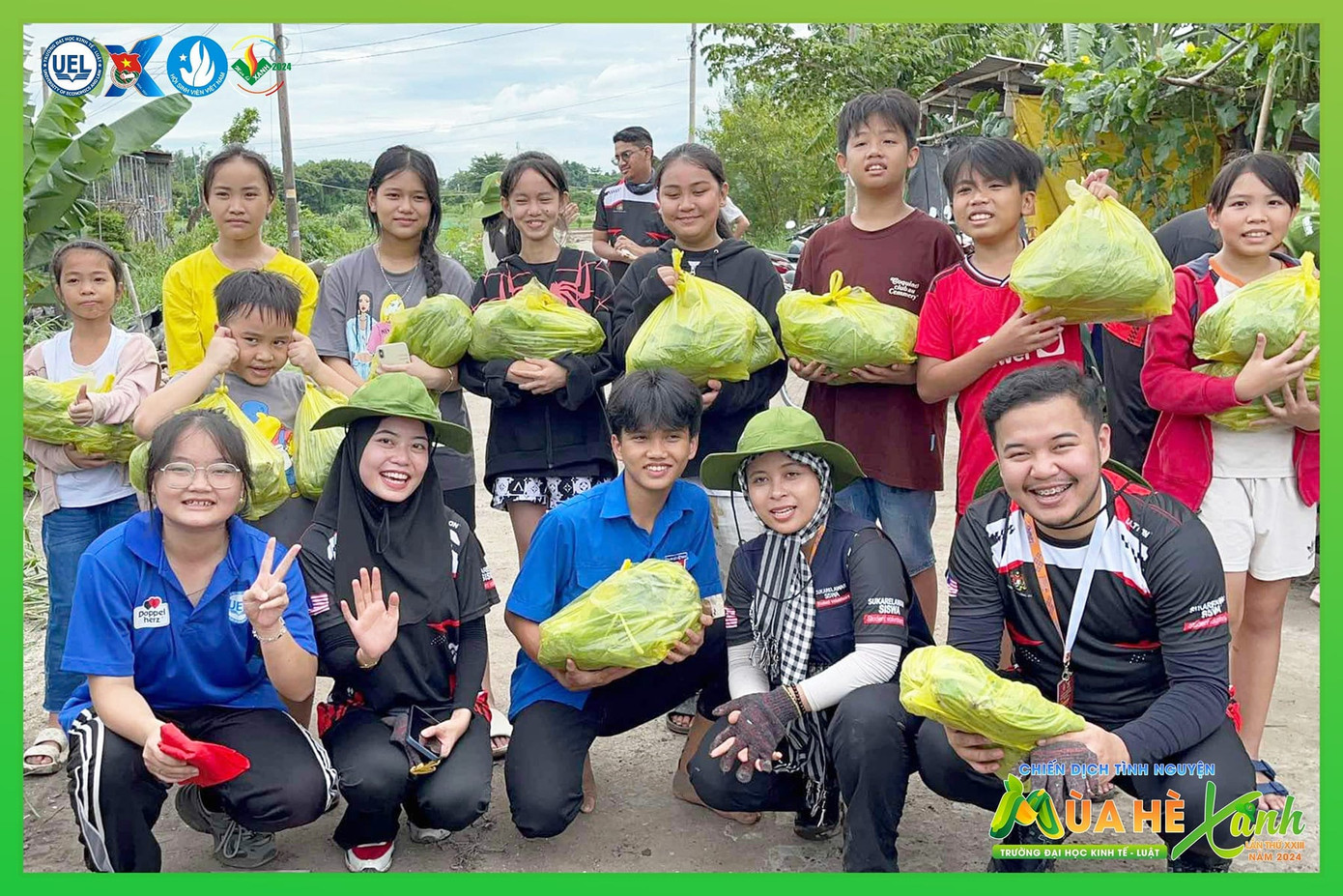 Ảnh: Mùa hè xanh UEL