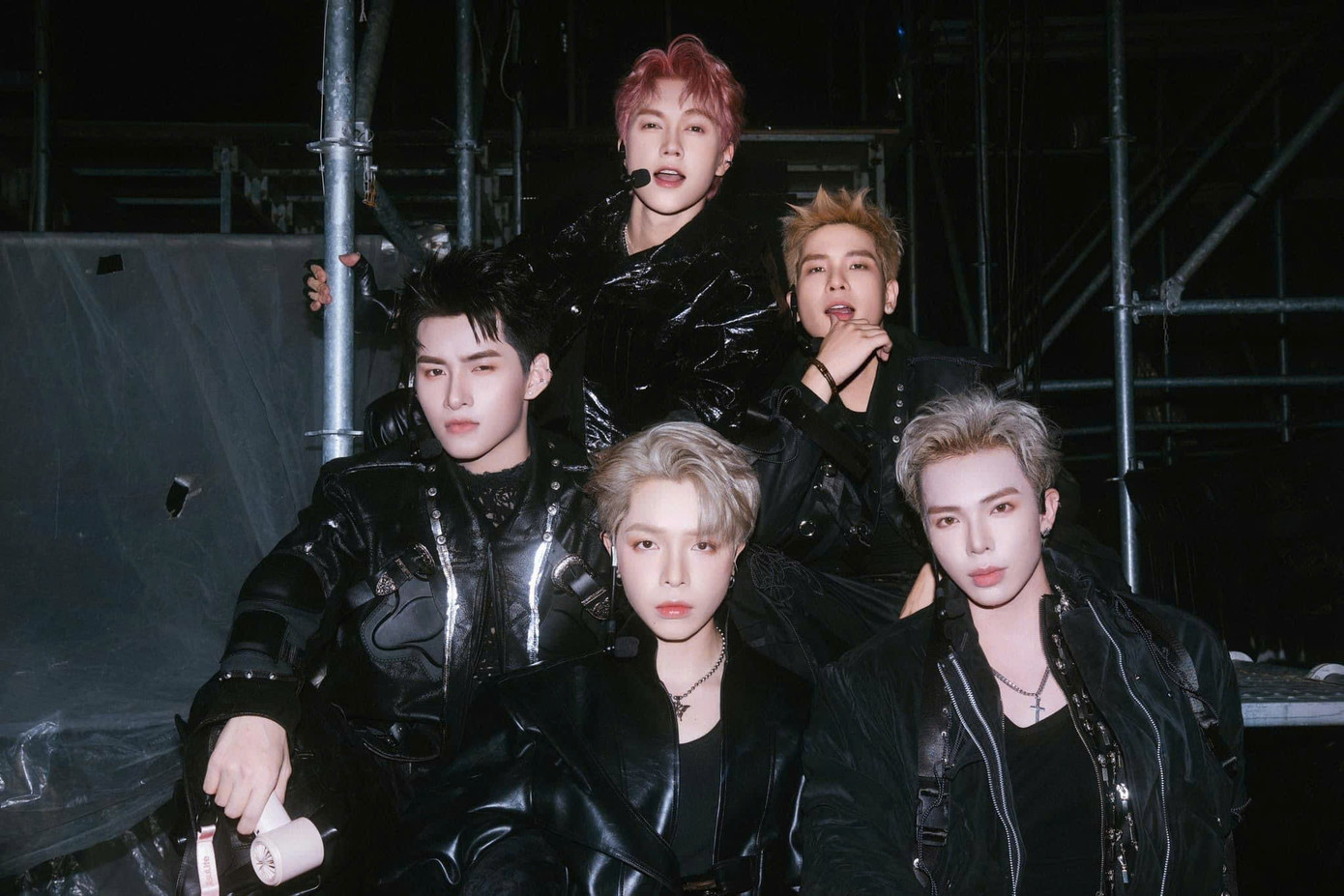 Sân khấu debut của Say Five tại Miss Universe Vietnam 2024 được khán giả quan tâm.