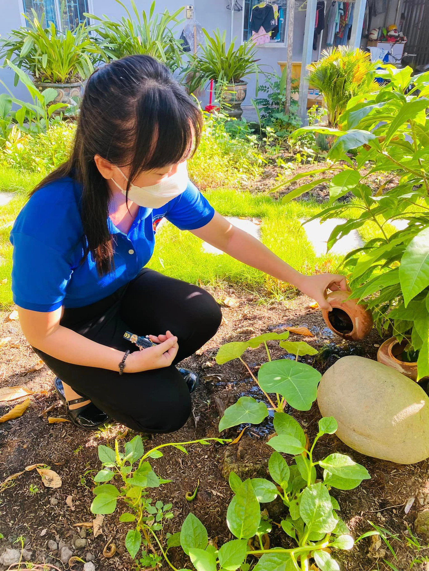 Thực hiện tốt các biện pháp diệt muỗi, diệt lăng quăng là cách phòng chống dịch bệnh Sốt xuất huyết một cách hiệu quả nhất. Ảnh: Đoàn Phường Vĩnh Quang Thực hiện tốt các biện pháp diệt muỗi, diệt lăng quăng là cách phòng chống dịch bệnh Sốt xuất huyết một cách hiệu quả nhất. Ảnh: Đoàn Phường Vĩnh Quang