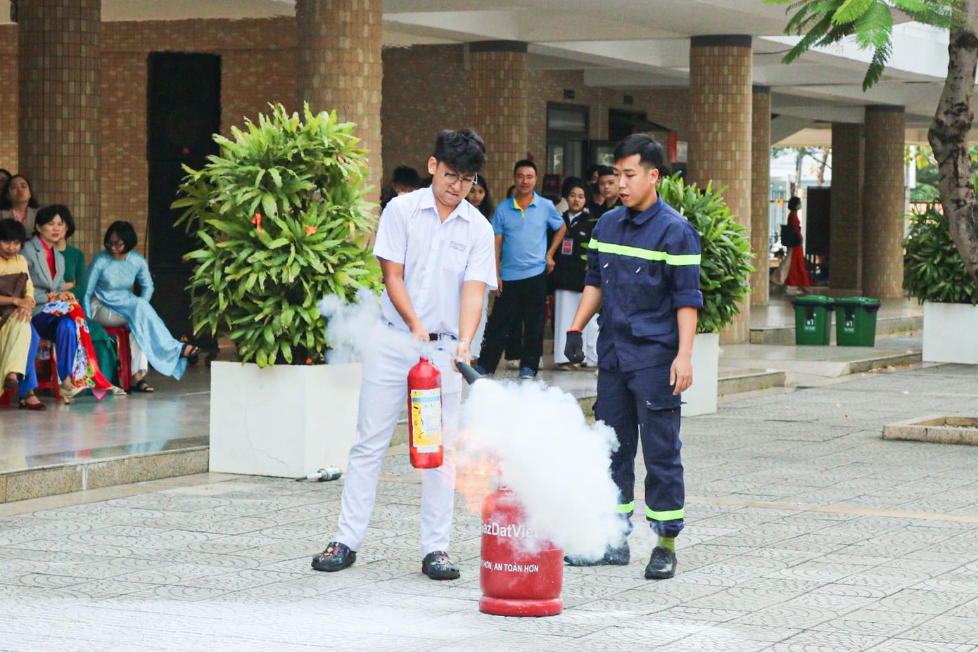 Ảnh: Fanpage Đoàn trường THPT Phan Châu Trinh Ảnh: Fanpage Đoàn trường THPT Phan Châu Trinh