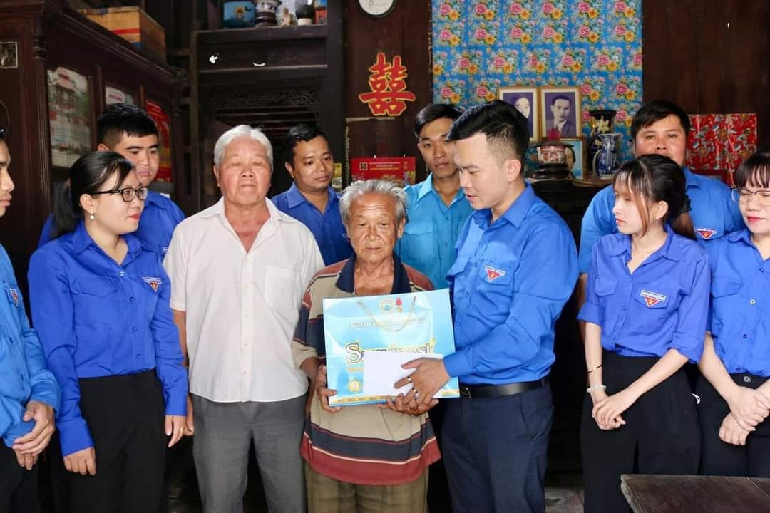 Ảnh: Tuổi Trẻ Tân Lân Ảnh: Tuổi Trẻ Tân Lân