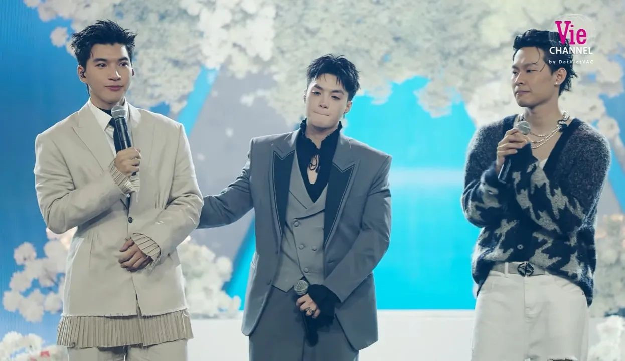 Tuy nhiên, câu nói cả nhóm sẽ ít có cơ hội đi diễn cùng nhau khiến khán giả cực &quot;suy&quot;.