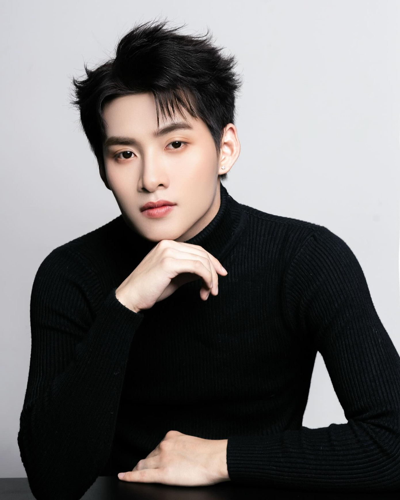 Fan meeting Hùng Huỳnh sắp diễn ra vào 18h - 19h ngày 22/9 tại Phố đi bộ Nguyễn Huệ, TP.HCM. Fan meeting Hùng Huỳnh sắp diễn ra vào 18h - 19h ngày 22/9 tại Phố đi bộ Nguyễn Huệ, TP.HCM.