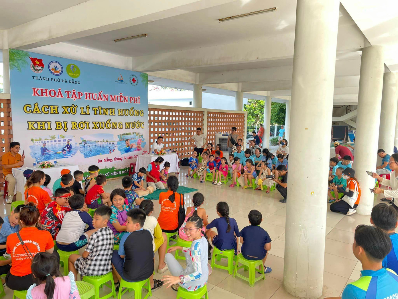 Chương trình tạo ra sự lan tỏa, hình thành thói quen, chủ động phòng tránh tai nạn thương tích, đuối nước ở người dân. Ảnh: Tuổi trẻ Đà Nẵng Chương trình tạo ra sự lan tỏa, hình thành thói quen, chủ động phòng tránh tai nạn thương tích, đuối nước ở người dân. Ảnh: Tuổi trẻ Đà Nẵng