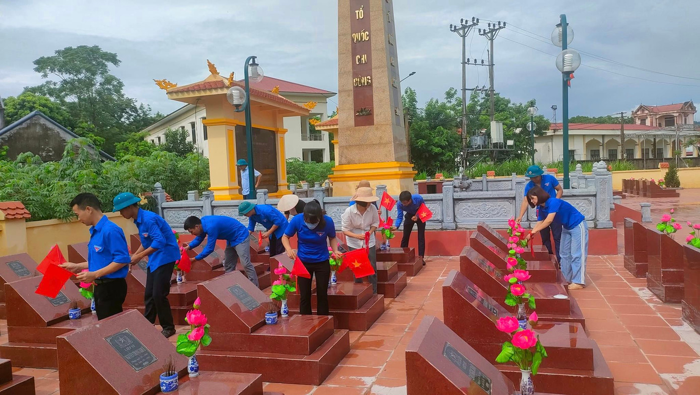 Ảnh: Đoàn Xã Dị Nậu