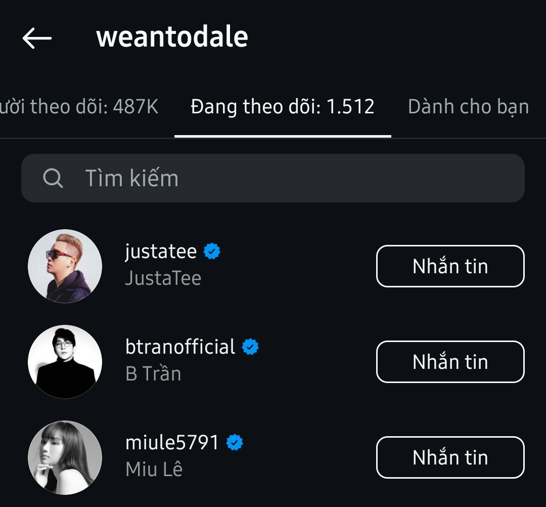 WEAN LE hiện vẫn đang giữ nút theo dõi đàn chị. WEAN LE hiện vẫn đang giữ nút theo dõi đàn chị.
