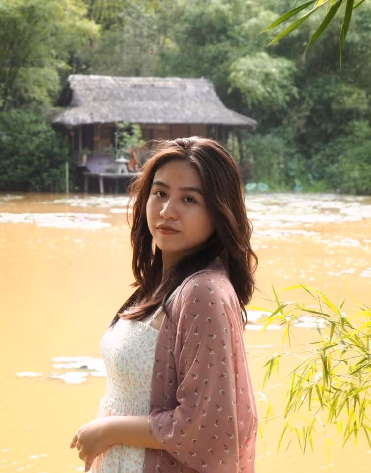 Hương Giang xem áp lực là thứ giúp bản thân trưởng thành hơn mỗi ngày - Ảnh: FBNV.