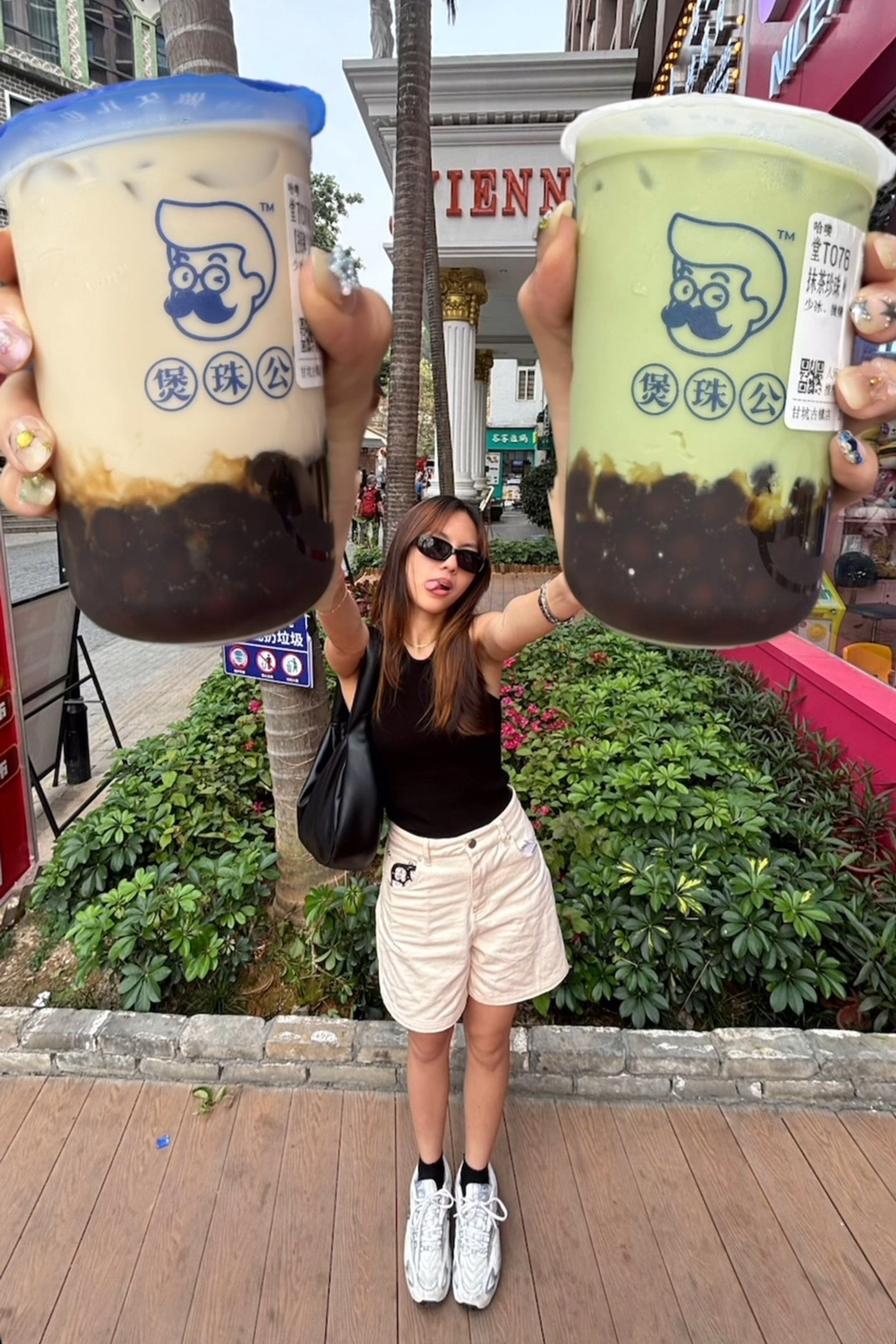 Bên cạnh những kiểu tạo dáng đáng yêu, Gen Z cũng có thể lựa chọn cách tạo dáng sao cho bản thân cảm thấy tự tin nhất. (Nguồn: cvlsx)