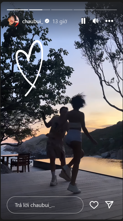 Châu Bùi và Binz có buổi chiều ngọt ngào bên nhau trong kỳ nghỉ đầu năm. Châu Bùi và Binz có buổi chiều ngọt ngào bên nhau trong kỳ nghỉ đầu năm.