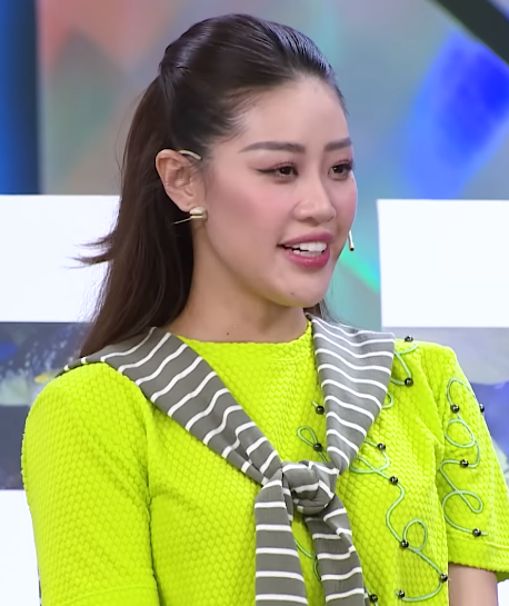 Netizen nghi ngờ Khánh Vân là sẽ thay thế Thuý Ngân trong 7 Nụ Cười Xuân.