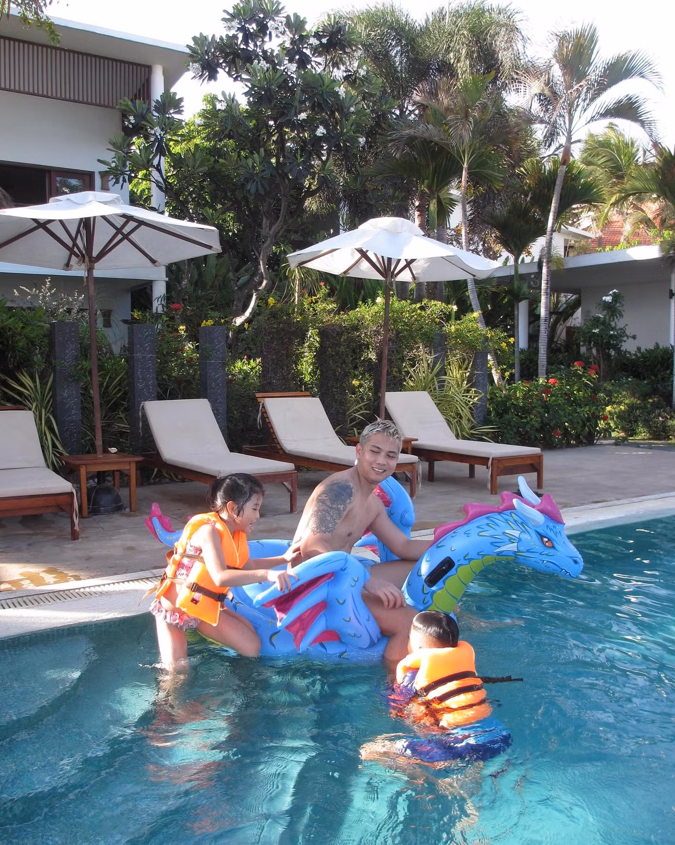 Gia đình BigDaddy chọn một khu nghỉ du lịch để tận hưởng dịp lễ dài ngày.