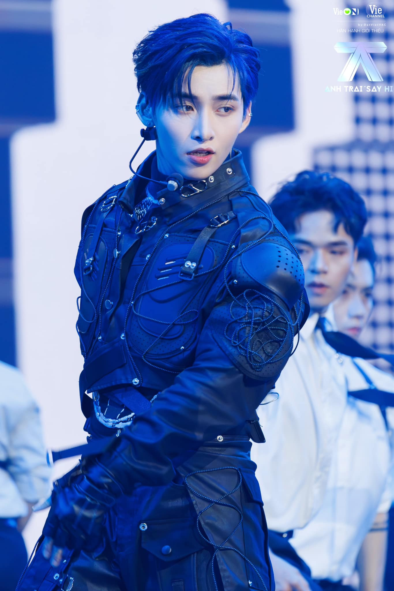 Hùng Huỳnh liên tục nhận về số điểm không khả quan dù có tố chất để đảm nhận vị trí main dancer trong một nhóm nhạc. Hùng Huỳnh liên tục nhận về số điểm không khả quan dù có tố chất để đảm nhận vị trí main dancer trong một nhóm nhạc.