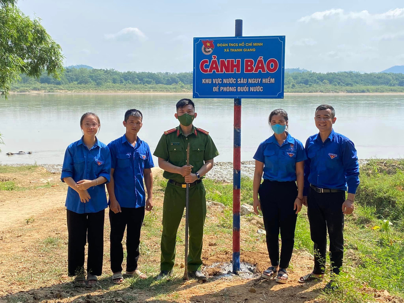 Ảnh: Đoàn Xã Thanh Giang Ảnh: Đoàn Xã Thanh Giang