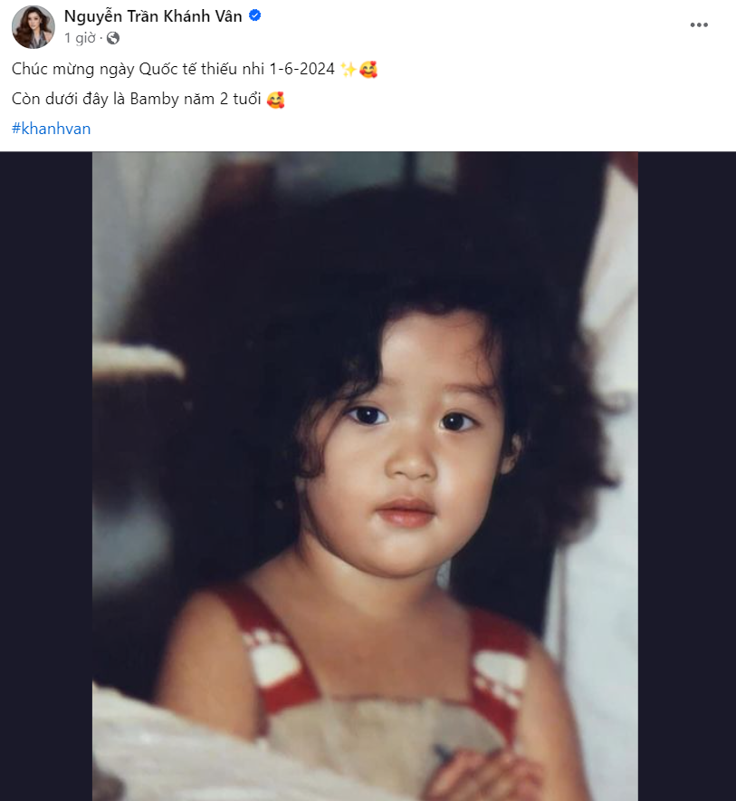 Hoa hậu Khánh Vân đã có mái tóc cực &quot;chất chơi&quot; khi chỉ vừa mới 2 tuổi.