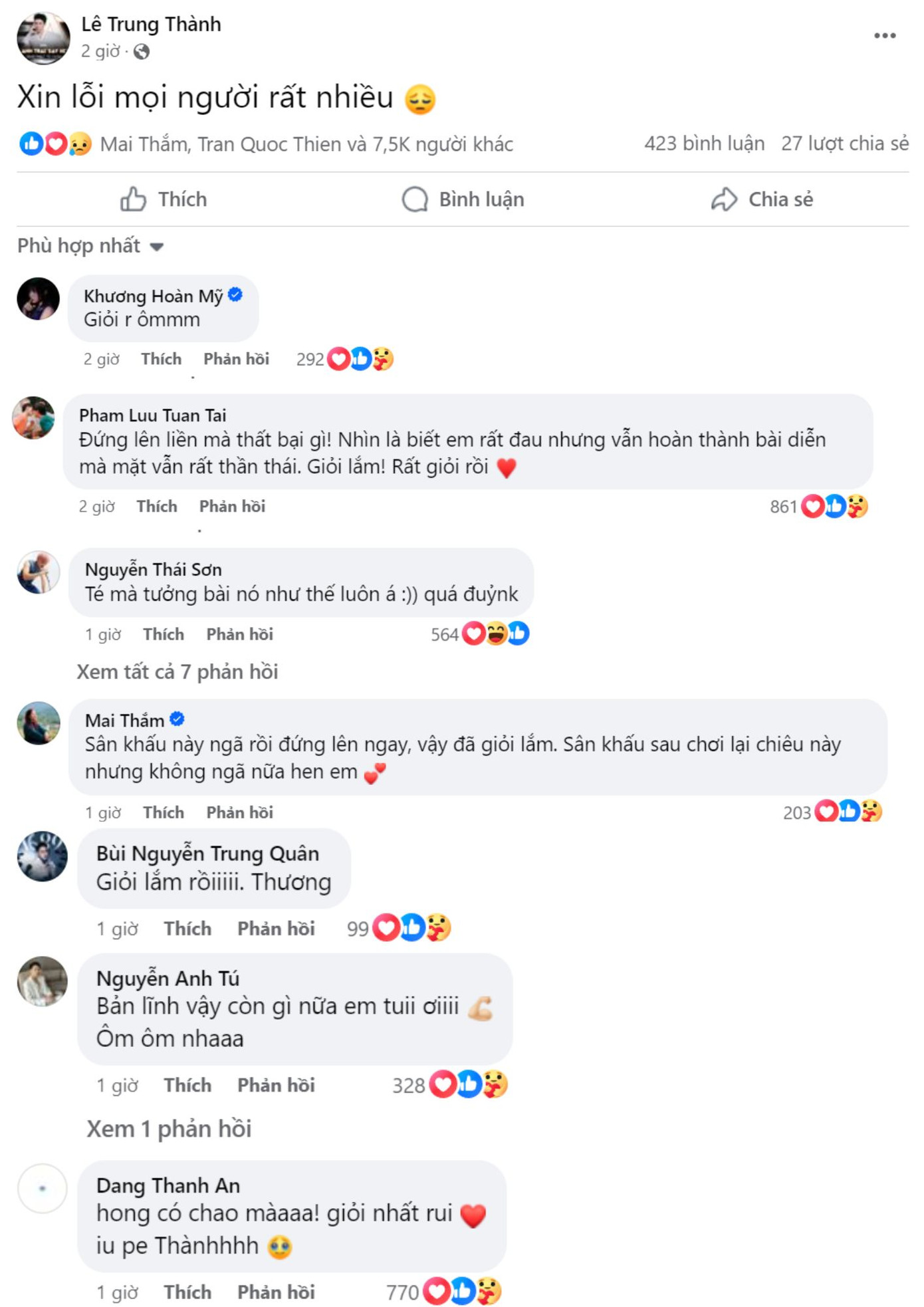 Nhiều bạn bè, đồng nghiệp gửi lời động viên đến Erik sau sự cố bất ngờ trong lúc trình diễn. Nhiều bạn bè, đồng nghiệp gửi lời động viên đến Erik sau sự cố bất ngờ trong lúc trình diễn.