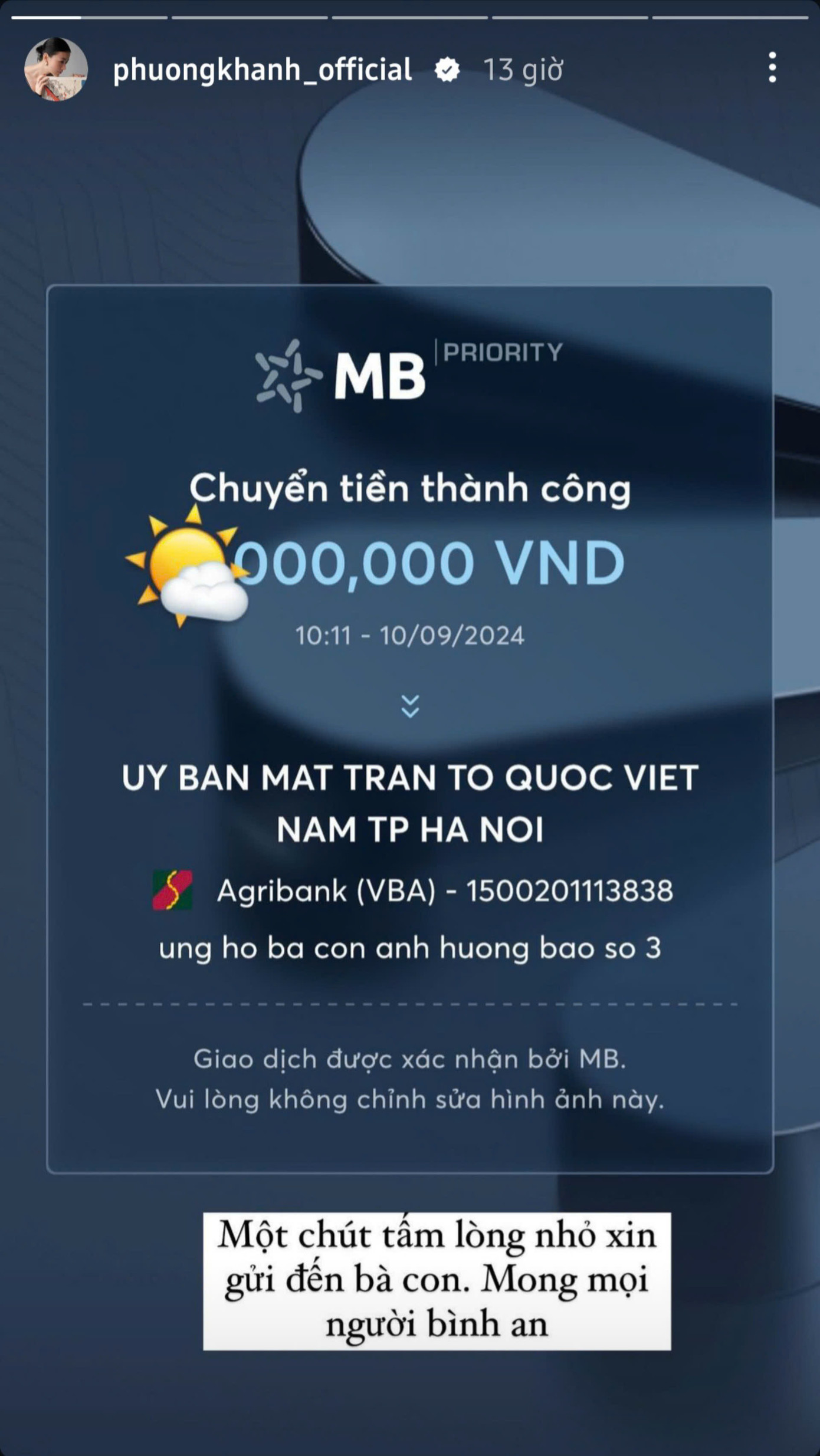 Hoa hậu Phương Khánh chia sẻ nỗi khó khăn cùng bà con vùng bão. Hoa hậu Phương Khánh chia sẻ nỗi khó khăn cùng bà con vùng bão.