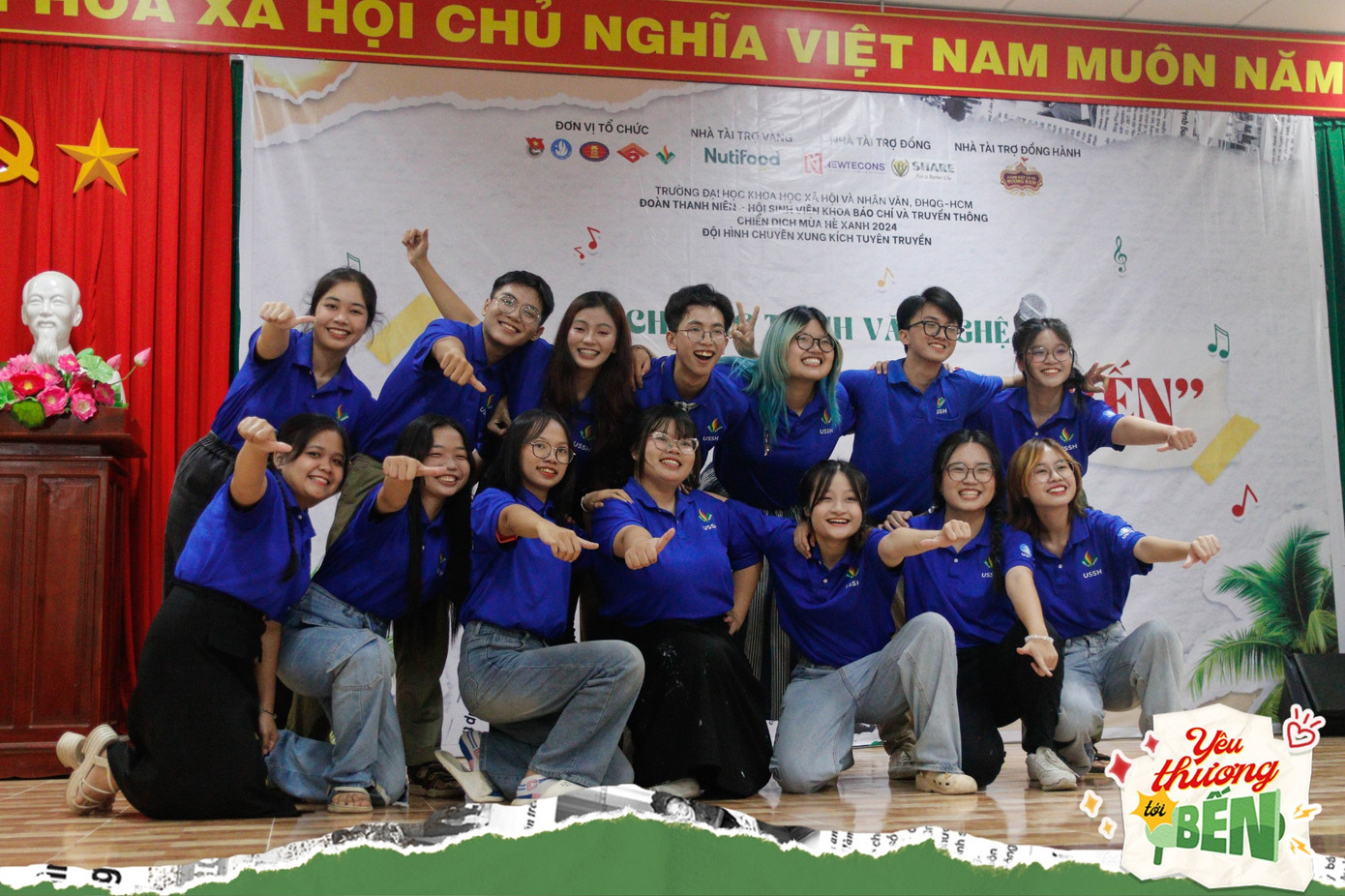 Ảnh: Đội hình chuyên Xung kích Tuyên truyền Ảnh: Đội hình chuyên Xung kích Tuyên truyền