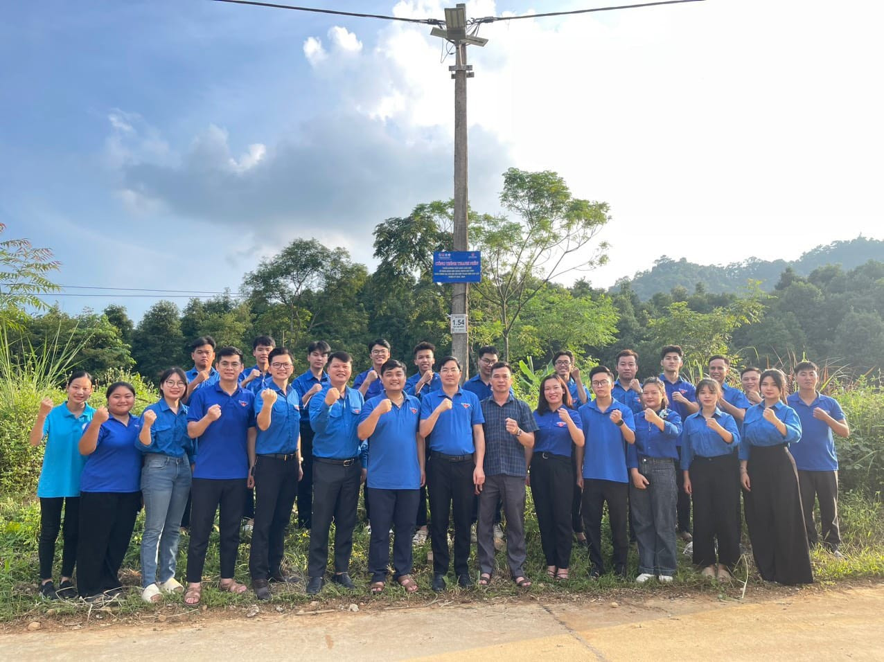 Ảnh: Tuổi Trẻ Phú Thượng Ảnh: Tuổi Trẻ Phú Thượng