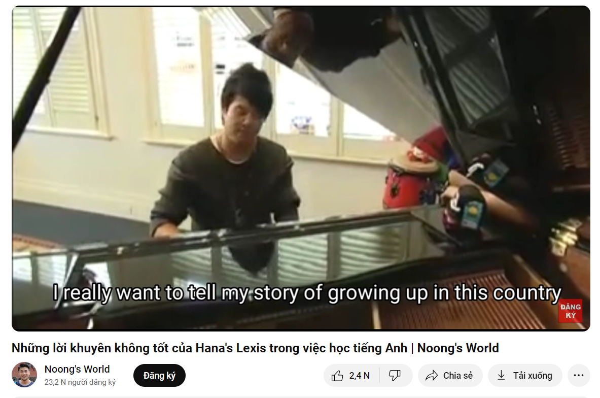 Anh cũng "đính kèm" những video phát âm tiếng Anh của người "không phải giọng bản xứ" để dẫn chứng cho lý lẽ của mình.