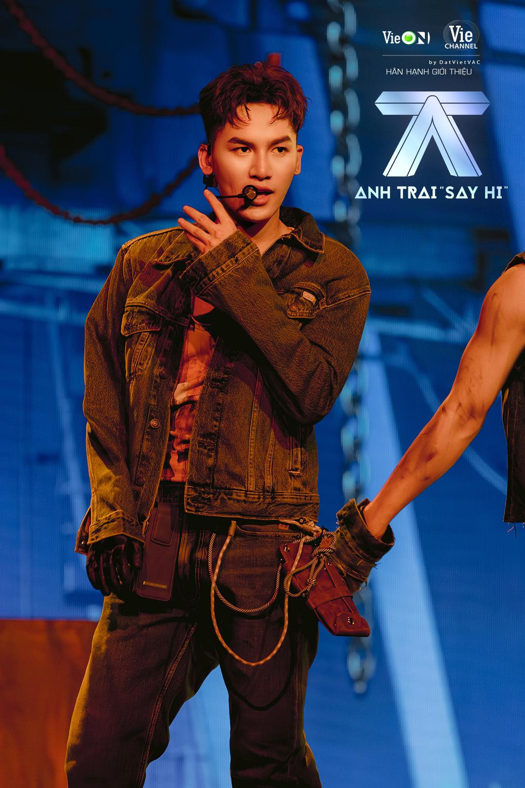 Trải qua nhiều vòng thi, dù sở hữu giọng hát kỹ thuật cao, thử thách bản thân ở nhiều thể loại song Ali Hoàng Dương vẫn luôn nằm trong top nguy hiểm. Trải qua nhiều vòng thi, dù sở hữu giọng hát kỹ thuật cao, thử thách bản thân ở nhiều thể loại song Ali Hoàng Dương vẫn luôn nằm trong top nguy hiểm.