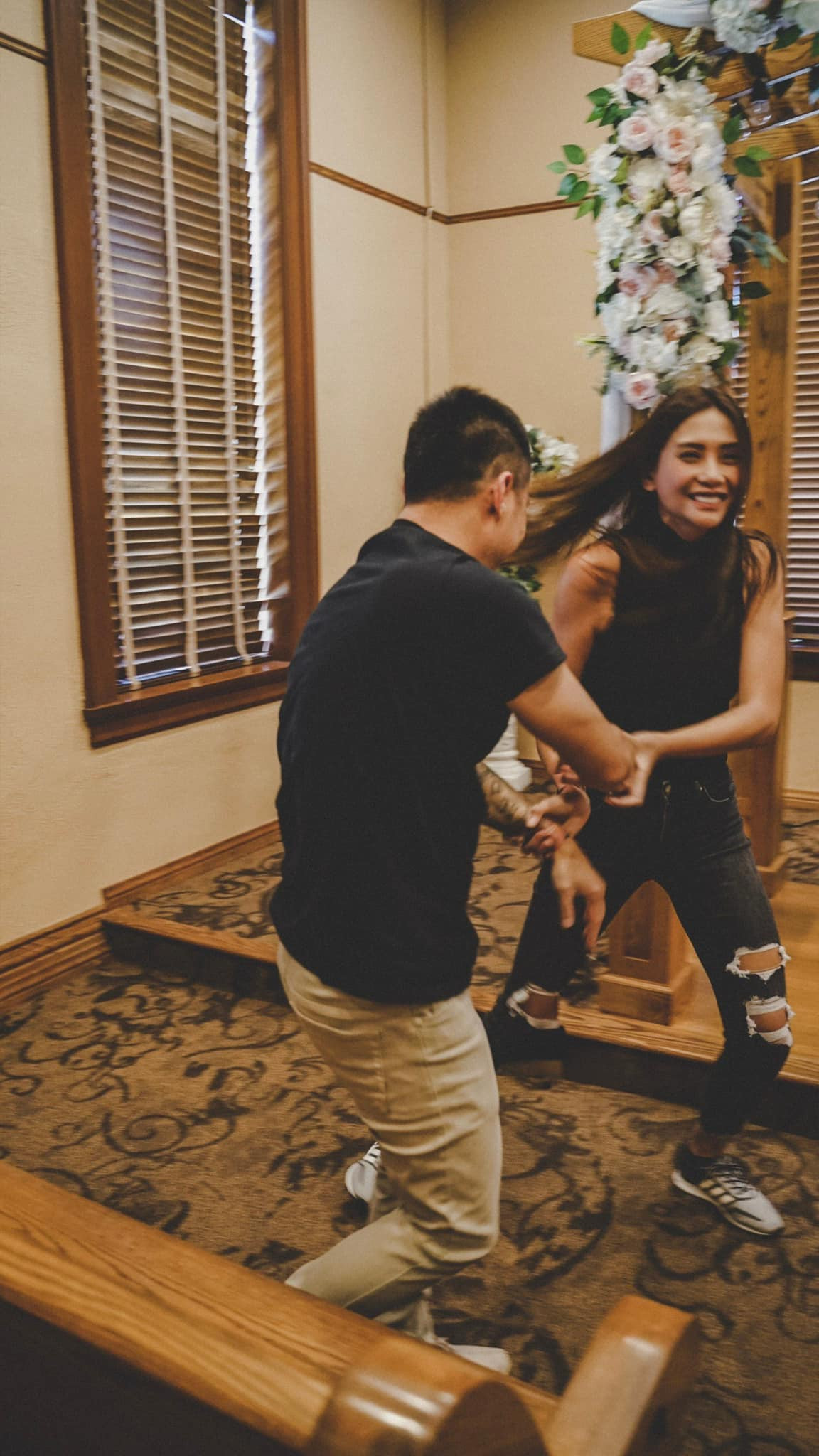 Lễ kết hôn cá tính của Võ Hoàng Yến khiến nhiều người cười ngất. Lễ kết hôn cá tính của Võ Hoàng Yến khiến nhiều người cười ngất.