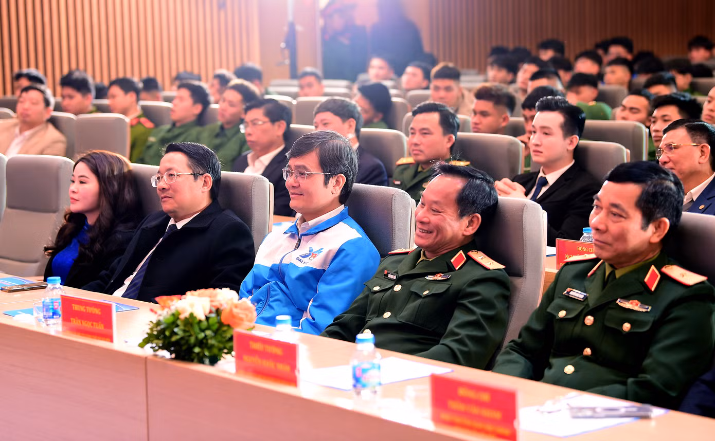 Các đại biểu tham dự chương trình. Ảnh: Xuân Tùng