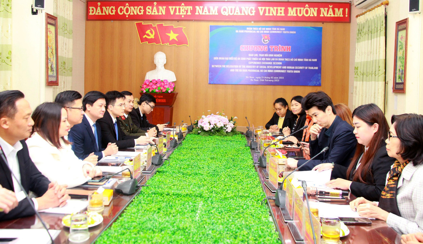 Quang cảnh buổi làm việc giữa Tỉnh Đoàn Hà Nam và đoàn đại biểu Bộ An sinh Phát triển xã hội Thái Lan. Ảnh: BTC Quang cảnh buổi làm việc giữa Tỉnh Đoàn Hà Nam và đoàn đại biểu Bộ An sinh Phát triển xã hội Thái Lan. Ảnh: BTC