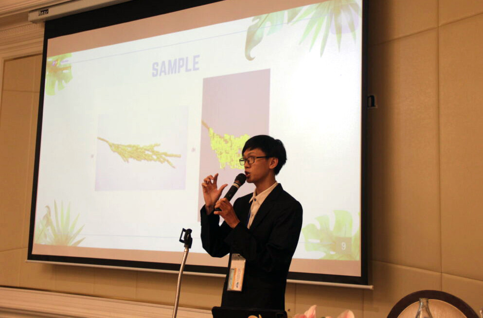 Nguyễn Quốc Khang trình bày nghiên cứu ứng dụng AI đối với cây lúa tại Thái Lan năm 2023. Ảnh: NVCC