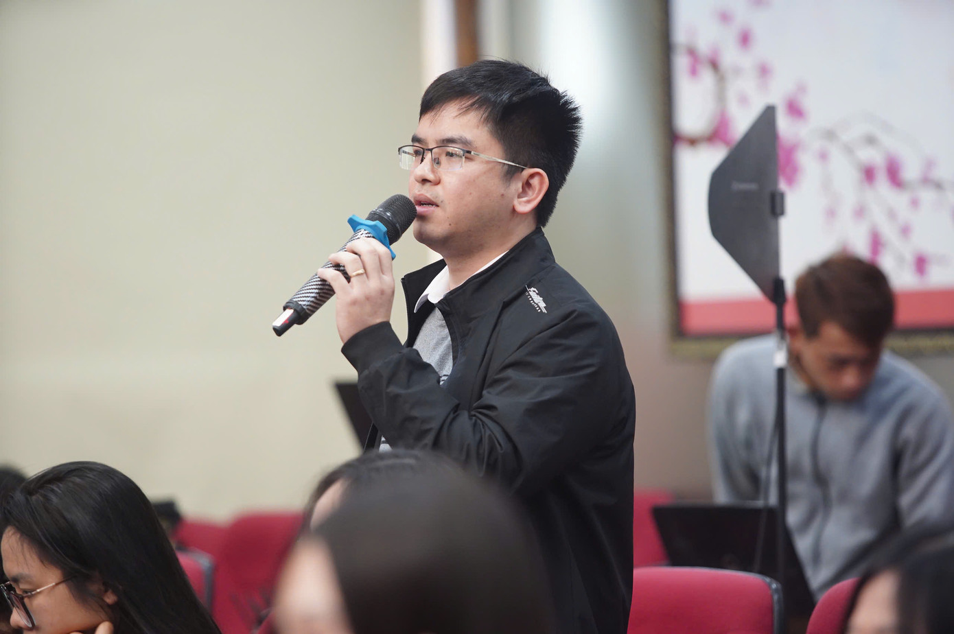 Ban Tổ chức đã nhận được nhiều câu hỏi, trao đổi từ phóng viên nhiều cơ quan thông tấn báo chí về nội dung liên quan tới công tác tổ chức đề cử, tiêu chí xét chọn; số lượng đề cử trong các lĩnh vực đề cử giải thưởng; công tác khuyến khích, đồng hành với các gương sau tuyên dương...