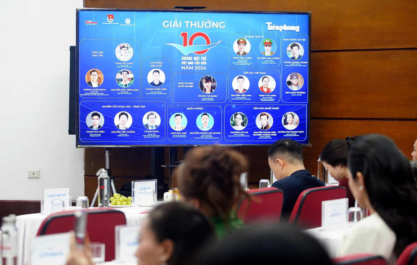 Ban Tổ chức nhận được 159 hồ sơ đề cử Giải thưởng Gương mặt trẻ Việt Nam tiêu biểu năm 2024. Sau quá trình rà soát, thẩm định kỹ lưỡng hồ sơ từ đơn vị thường trực, Hội đồng xét tặng Giải thưởng Gương mặt trẻ Việt Nam tiêu biểu năm 2024 họp lần thứ nhất, đã bỏ phiếu bằng phần mềm chọn ra 19 đề cử tiêu biểu vào vòng bình chọn trực tuyến.