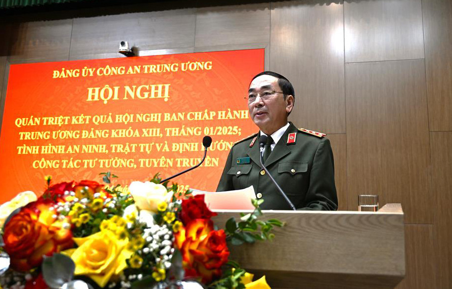 Thứ trưởng Trần Quốc Tỏ quán triệt kết quả Hội nghị Ban Chấp hành Trung ương Đảng khóa XIII, tháng 1/2025. Thứ trưởng Trần Quốc Tỏ quán triệt kết quả Hội nghị Ban Chấp hành Trung ương Đảng khóa XIII, tháng 1/2025.