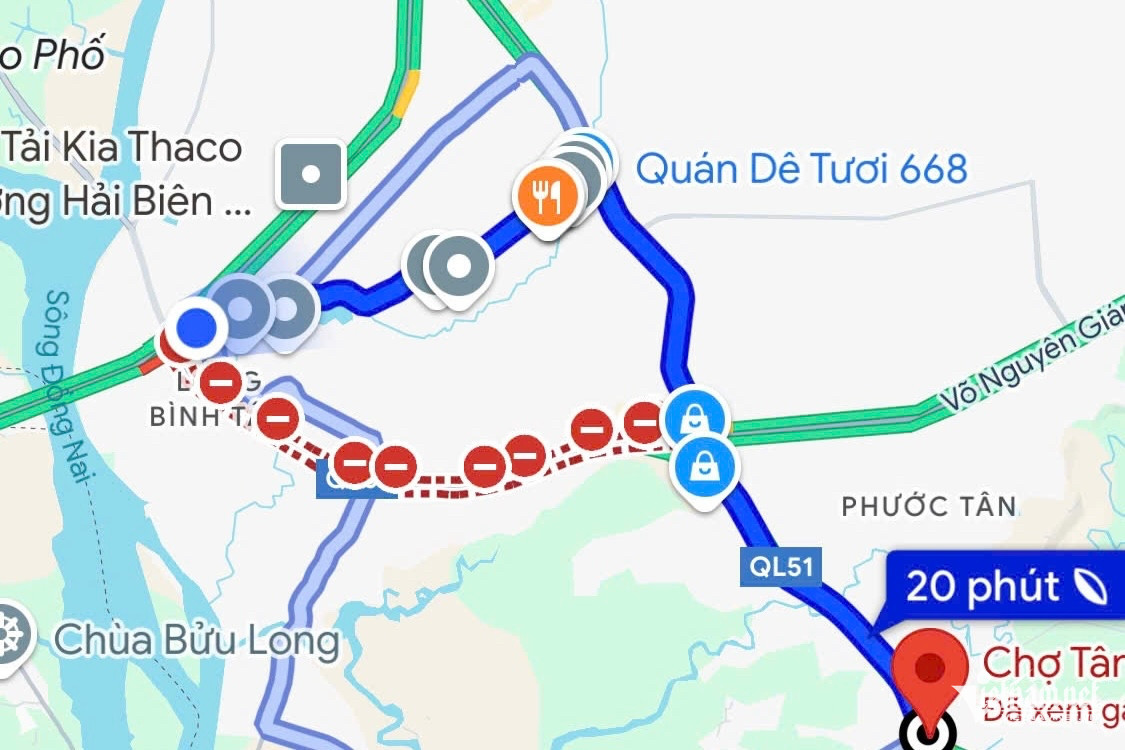 Nhiều người dân chọn lộ trình di chuyển qua quốc lộ 51, được hướng dẫn chọn hướng đi khác. Ảnh chụp màn hình Nhiều người dân chọn lộ trình di chuyển qua quốc lộ 51, được hướng dẫn chọn hướng đi khác. Ảnh chụp màn hình