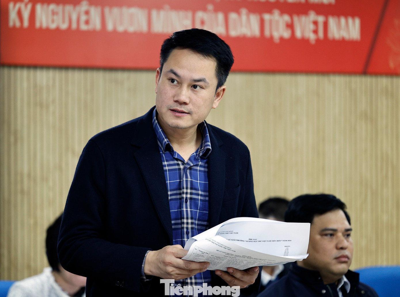 Thành viên Hội đồng xét tặng Giải thưởng Gương mặt trẻ Việt Nam tiêu biểu năm 2024 lần thứ 1 trao đổi ý kiến tại cuộc họp. Thành viên Hội đồng xét tặng Giải thưởng Gương mặt trẻ Việt Nam tiêu biểu năm 2024 lần thứ 1 trao đổi ý kiến tại cuộc họp.