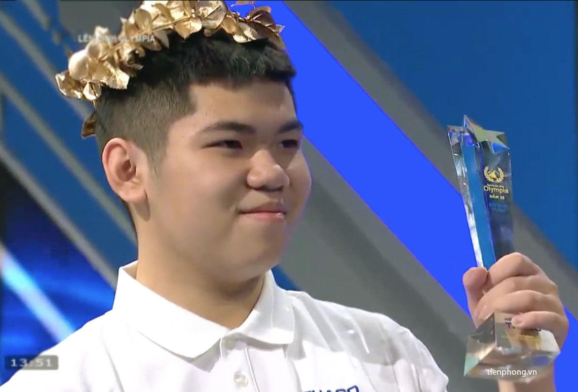 Nguyễn Duy Anh lần thứ hai giành vòng nguyệt quế ở Olympia 25 Nguyễn Duy Anh lần thứ hai giành vòng nguyệt quế ở Olympia 25