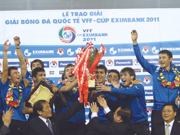 Ông Nguyễn Trọng Hỷ tại một lễ trao giải. Ảnh: VSI