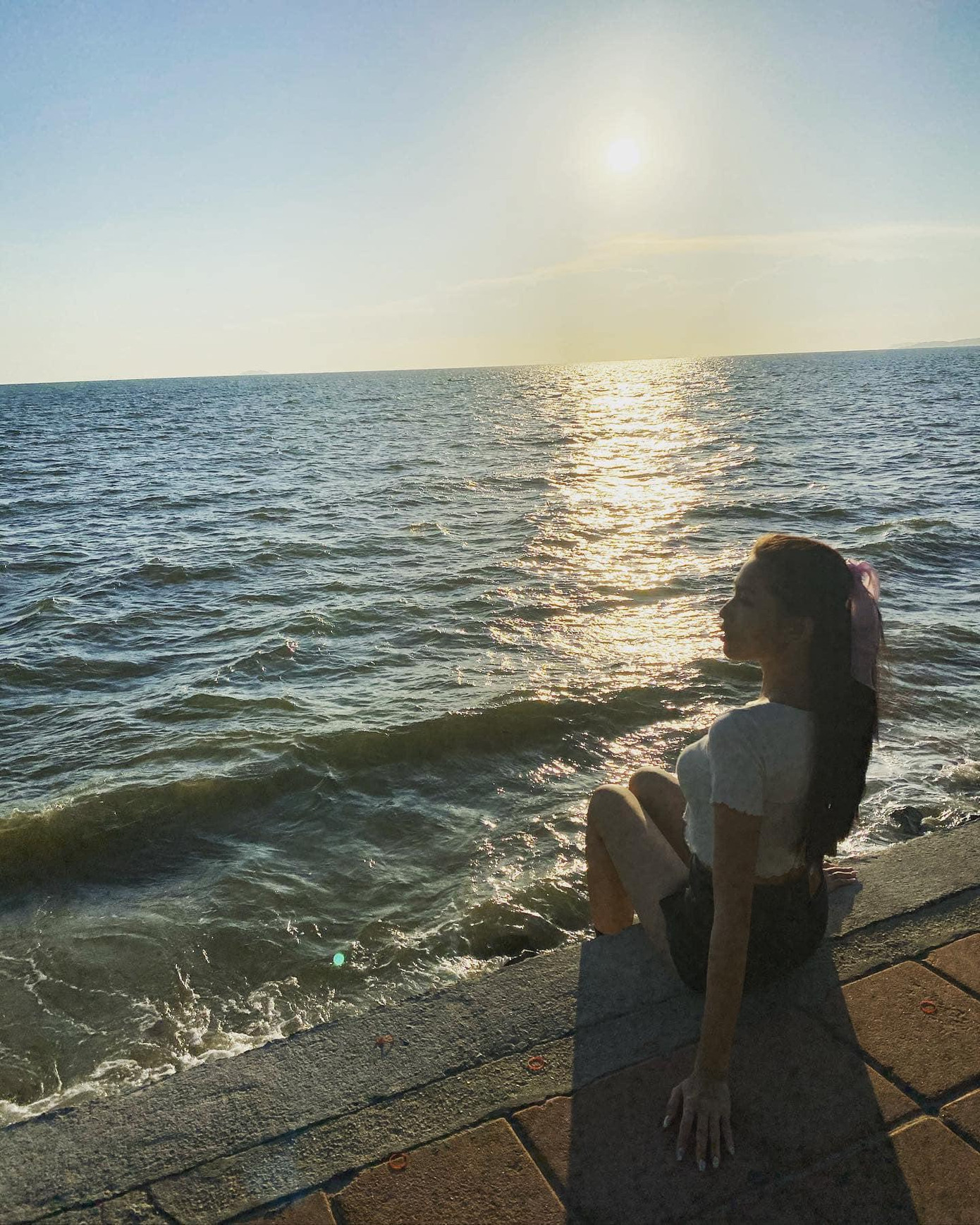 Cuối cùng, Ngọc Thảo khẳng định: “Mọi người không cần lo lắng cho Thảo vì mình biết ngã ở đâu thì đứng dậy ở đấy nên tương lai Thảo vẫn sẽ cố gắng hơn mỗi ngày”. Chính vì thế, Ngọc Thảo cho mình những phút giây thư giãn tại Thái Lan sau “cuộc đua” đầy gay cấn và nhiều thử thách.