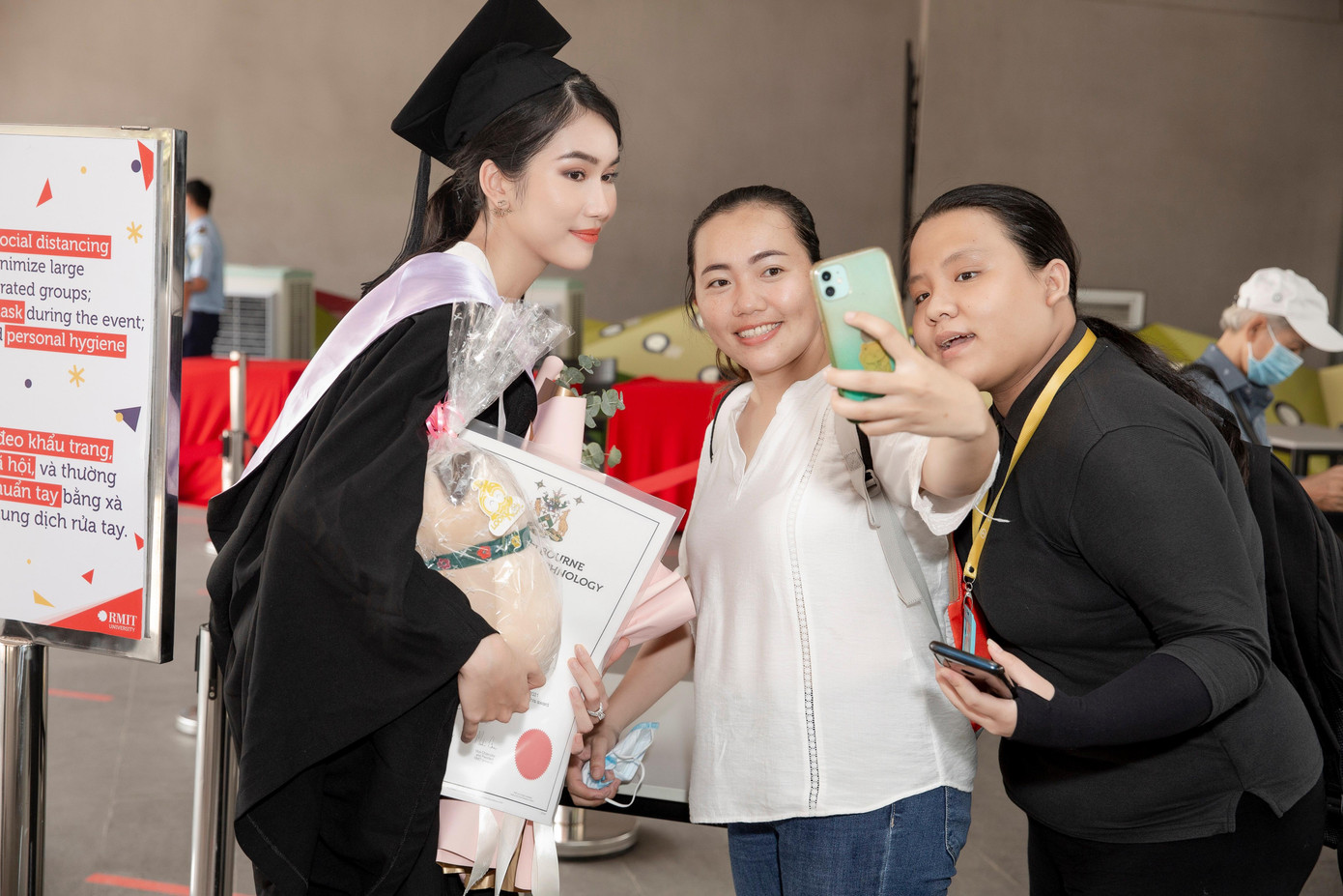 Có thể nói, Phương Anh sở hữu thành tích học tập “khủng” trước khi trở thành Á hậu khiến công chúng không khỏi trầm trồ.