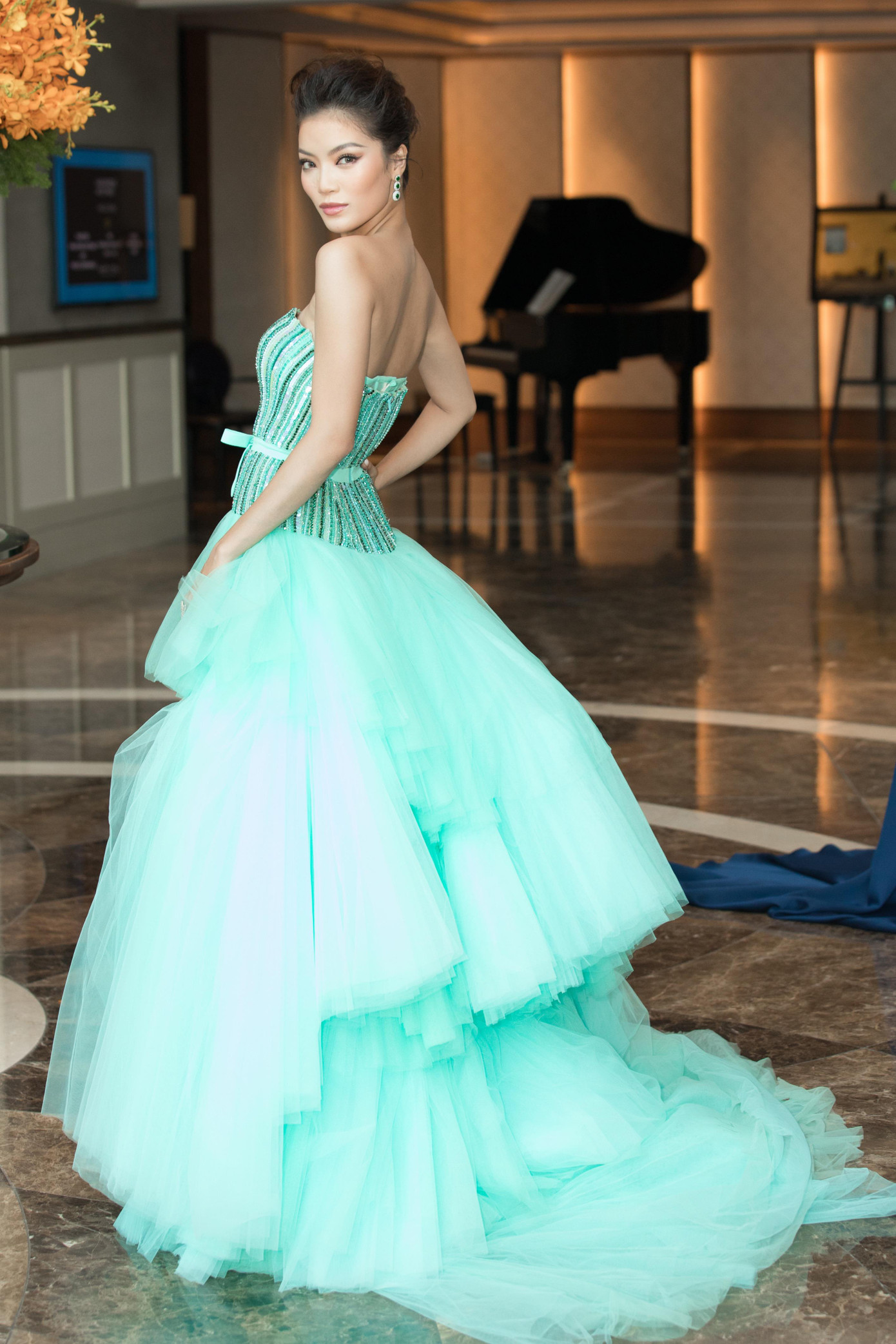 Cũng trong năm đó, Lâm Bích Tuyền tiếp tục ghi danh ở Hoa hậu Hoàn vũ Việt Nam và lại lọt vào top 15.