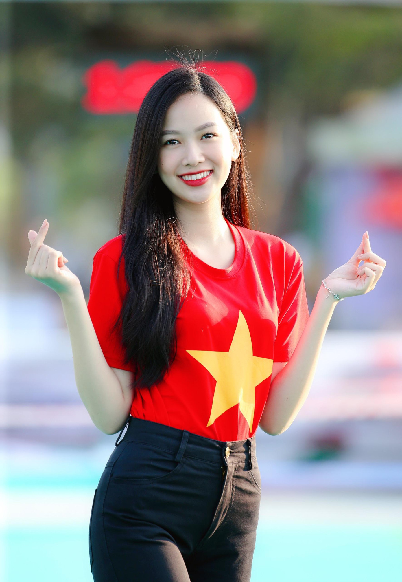 Còn với người đẹp Phạm Thị Phương Quỳnh, việc tham gia giải chạy được cô xem là cơ hội để thử trải nghiệm một bộ môn mới, cũng như thử và rèn luyện sức bền của bản thân. Bên cạnh đó, Quỳnh bị thu hút bởi nơi diễn ra giải chạy là mảnh đất Tây Nguyên đầy nắng gió. Quỳnh bị mê đắm bởi những hàng thông chạy dài hai bên đường.