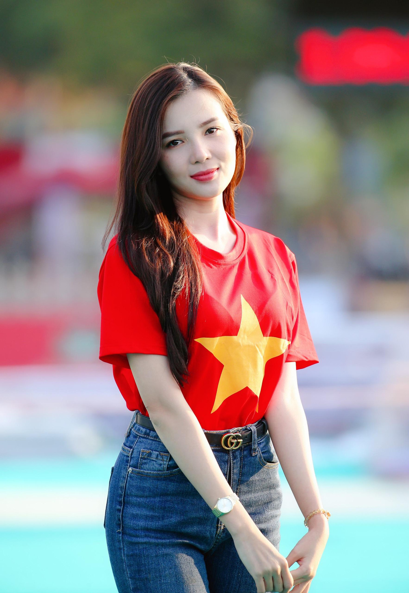 &quot;Háo hức trước giải chạy vô địch Quốc gia Marathon và cự ly dài do báo Tiền Phong tổ chức dĩ nhiên Vi sẽ chuẩn bị cho mình một sức khỏe thật tốt, dẻo dai và một tinh thần thoải mái bằng cách ăn uống đúng giờ, chọn thực phẩm tốt cho sức khỏe, uống đủ nước và ngủ đủ 8 tiếng mỗi ngày&quot;- Hoa khôi Huỳnh Thúy Vi nói.