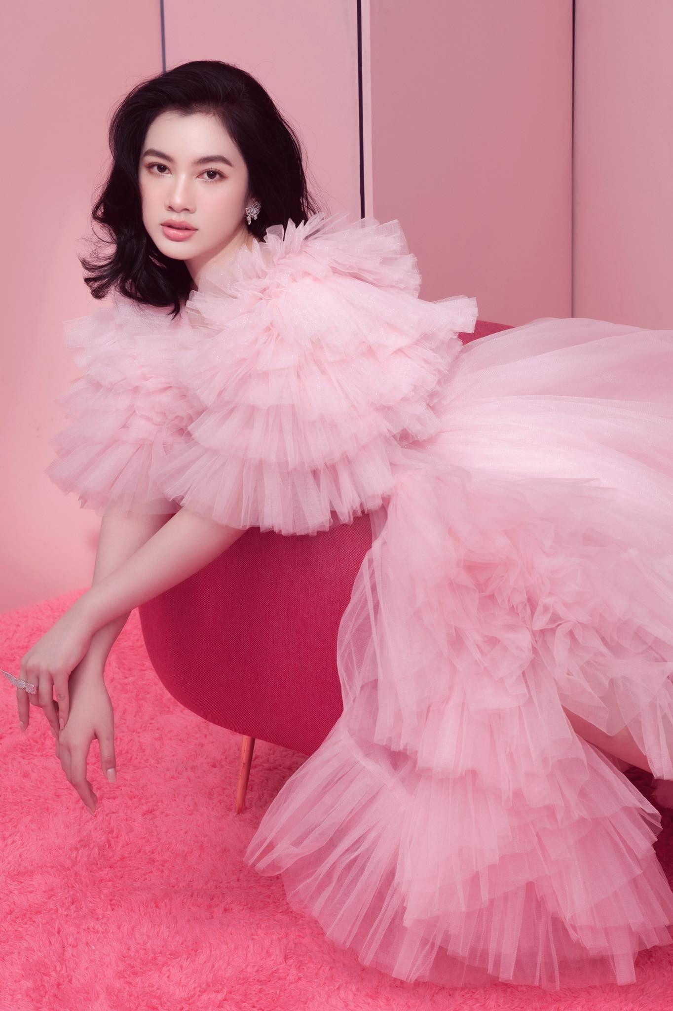 Cẩm Đan cho biết, ở thời điểm hiện tại, cô chưa sẵn sàng tham gia bất cứ một cuộc thi nào. Tuy nhiên, mọi chuyện hoàn toàn có thể thay đổi trong tương lai.