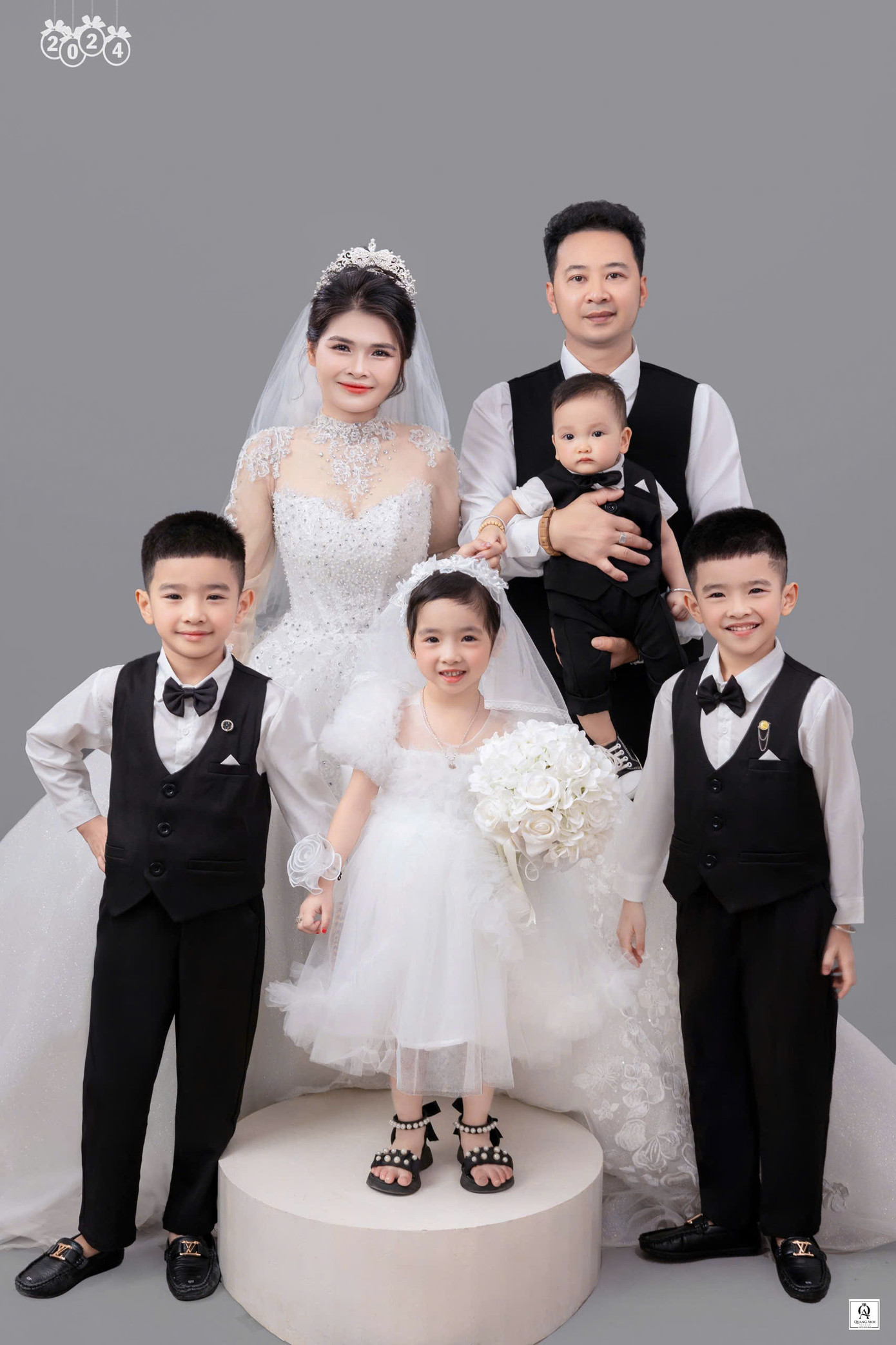 Ảnh chụp gia đình của anh Lâm Ảnh chụp gia đình của anh Lâm