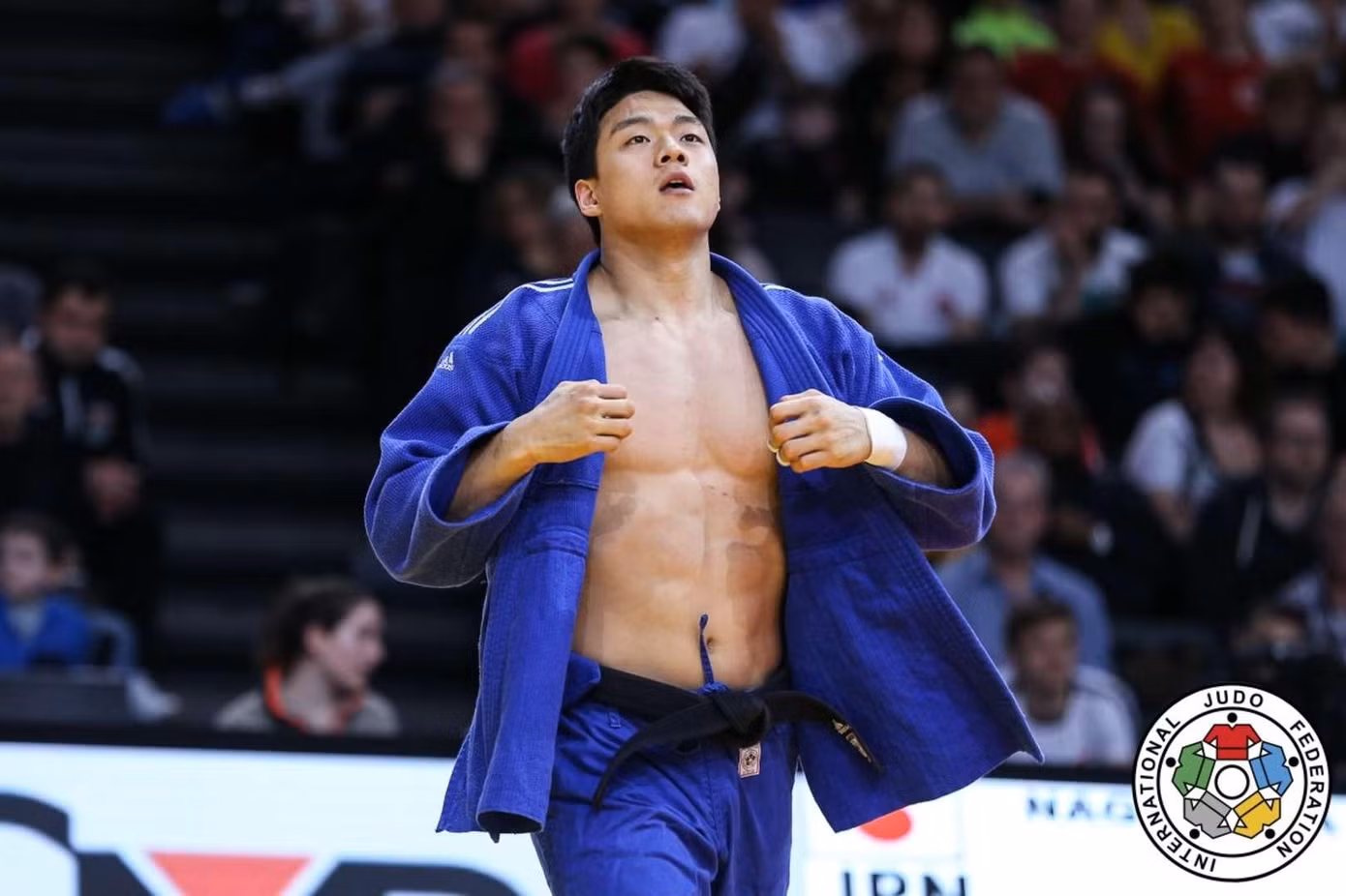 Nhà vô địch Judo thế giới Gwak Dong-han nhận được 20 phiếu bầu, "chốt" Top 10.