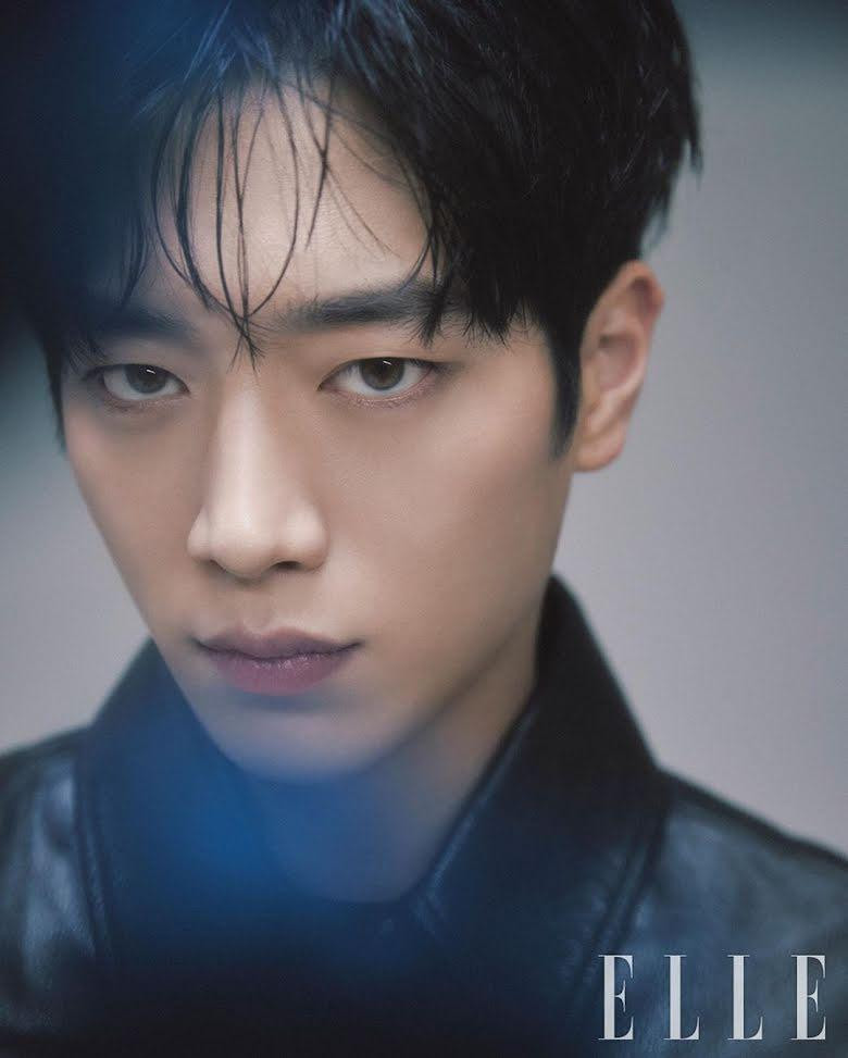 &quot;Mỹ nam mắt nâu&quot; Seo Kang Joon được 38 người bình chọn.