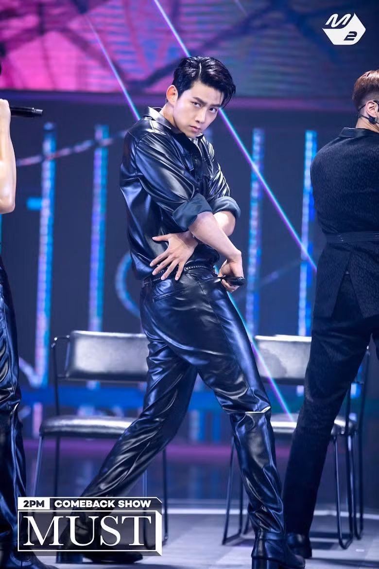 Rapper kiêm nam diễn viên sexy Taecyeon được 17 phiếu bầu từ người đồng tính nam Hàn Quốc.