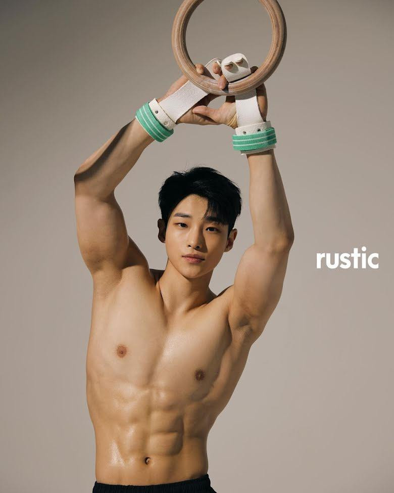 Nam vận động viên Olympic Kan Hyun Bae nhận được 10 phiếu bầu, đồng hạng 18.