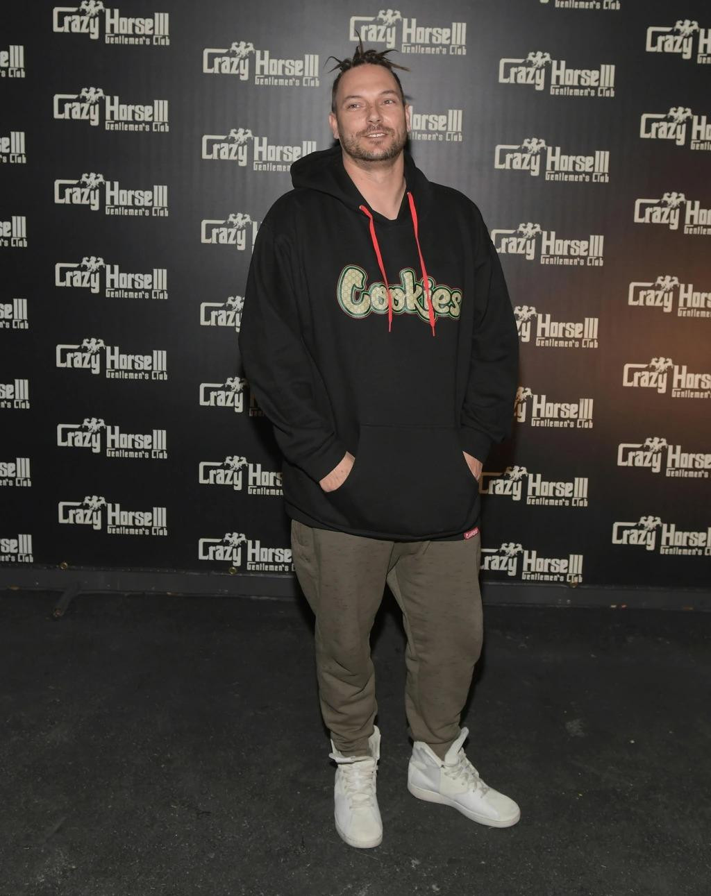 Kevin Federline vừa lên báo chia sẻ về mối quan hệ giữa Britney và hai con trai. Kevin Federline vừa lên báo chia sẻ về mối quan hệ giữa Britney và hai con trai.