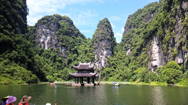 Vẻ đẹp nguyên sơ bí ẩn ở nơi Phật Hoàng xuất gia ảnh 5