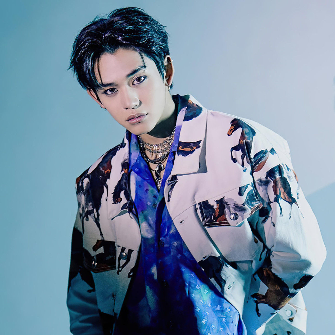 2. Dù bị bóc phốt "tra nam", lăng nhăng, "đào mỏ" fan, Hoàng Húc Hi (NCT) vẫn nhận được hơn 62.000 phiếu bầu để giữ vị trí nhì bảng.